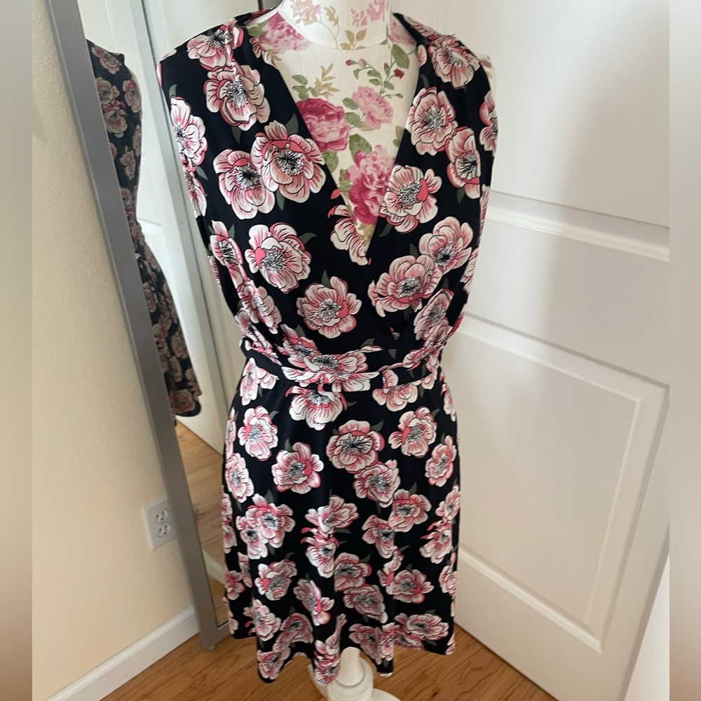 Mango Sakura Cherry Blossom Short Drape V Neck Dress Medium